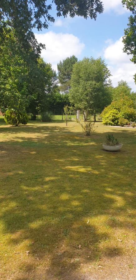 Vila La Grange De Mombel Losse Exteriér fotografie