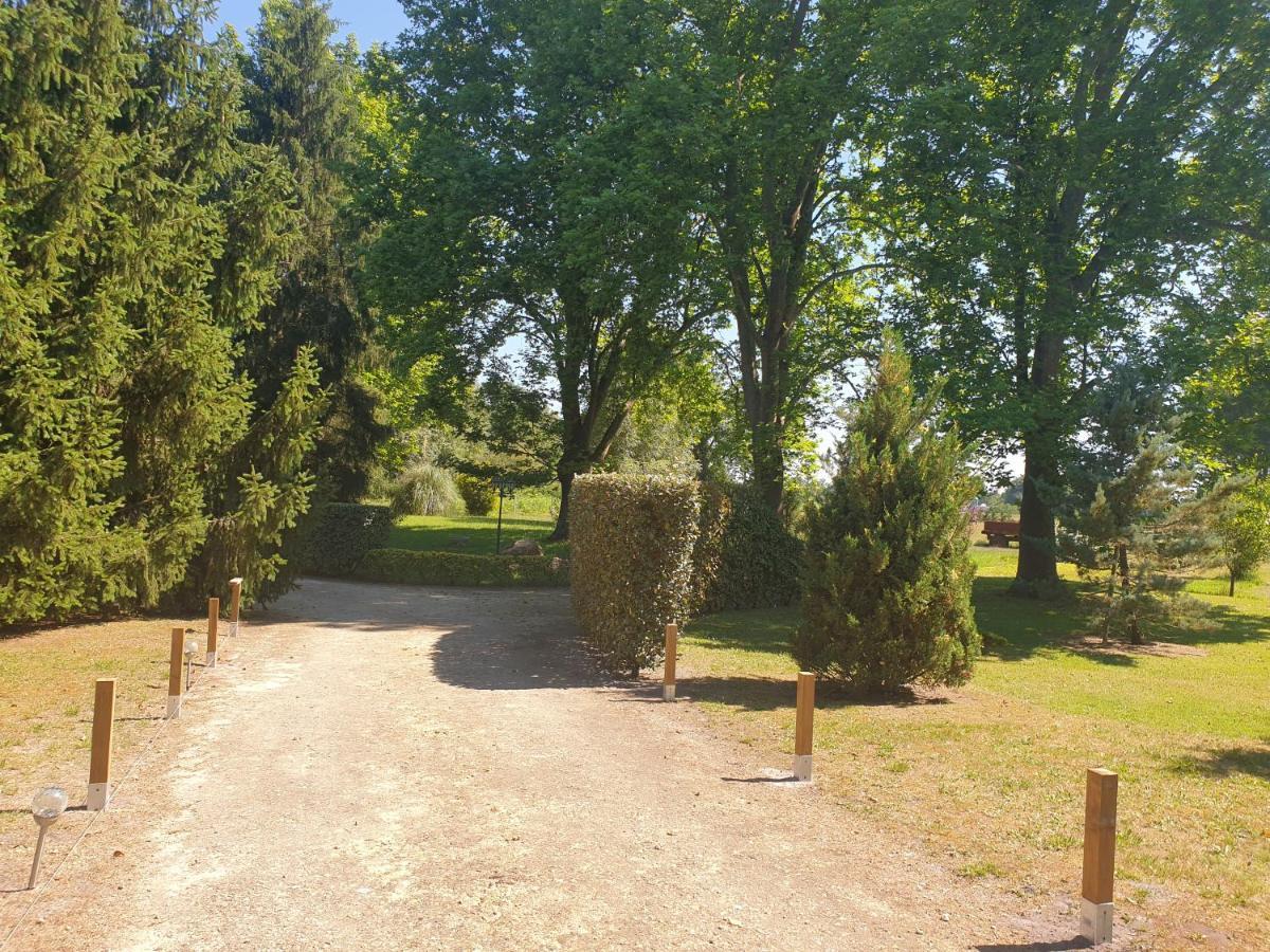 Vila La Grange De Mombel Losse Exteriér fotografie
